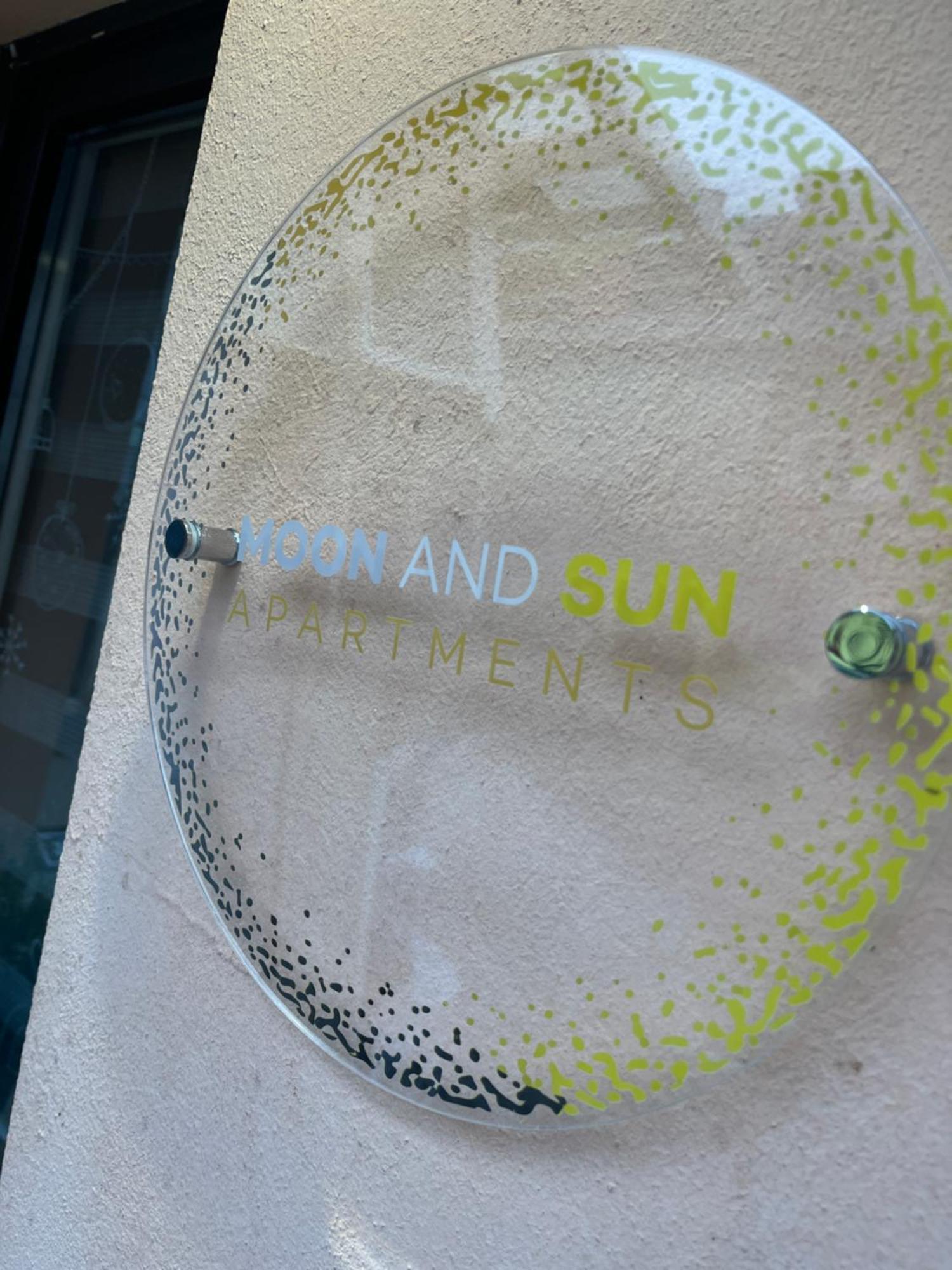 Moon And Sun Apartments ซีบิว ภายนอก รูปภาพ
